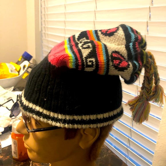 Place Bernie Womens Multi Color Knitting Warm Winter Hats Size 7/8 - Picture 1 of 9